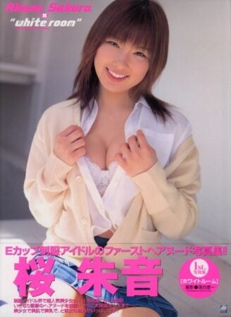 写真集 桜朱音 white room